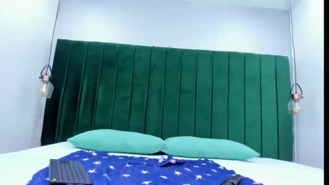 Snapshot of melody_kener chatting on 02.12.26 melody_kener online show from 02.12.26