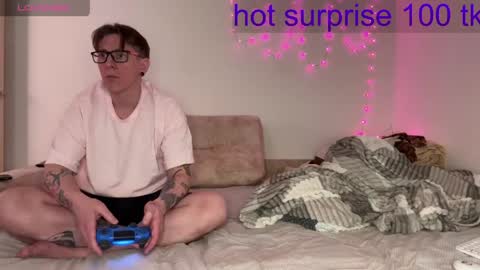 Snapshot of melody_song chatting on 03.20.26 melody_song online show from 03.20.26