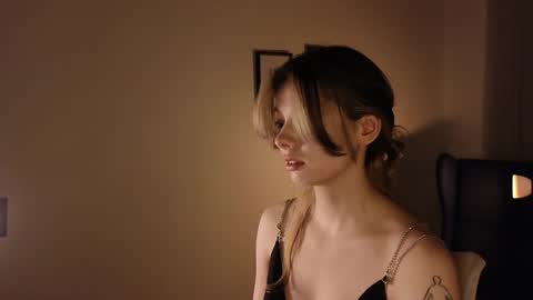 melody  online show from 01.28.25