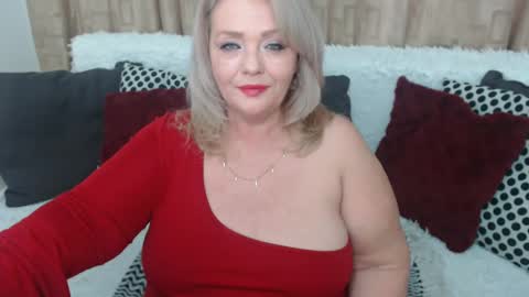 Snapshot of melyssamilfxxx chatting on 01.18.25 melyssamilfxxx online show from 01.18.25