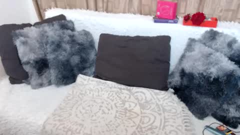 Snapshot of melyssamilfxxx chatting on 10.12.25 melyssamilfxxx online show from 10.12.25