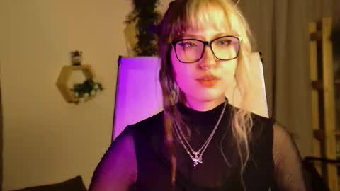 Mia online show from 02.26.26