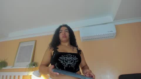 Snapshot of memphiswilliams chatting on 07.23.26 Memphis Williams online show from 07.23.26
