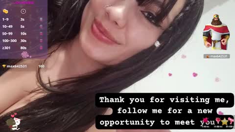 Snapshot of mena_hicks chatting on 02.22.25 Heart online show from 02.22.25