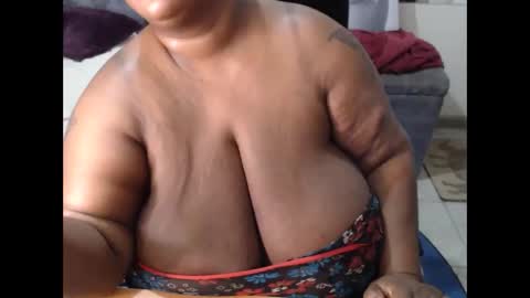 bigboobsass online show from 11.18.25