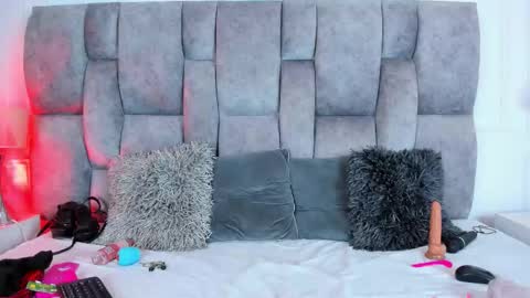 Snapshot of mental_lagoon6 chatting on 01.08.26 CRISTAL online show from 01.08.26