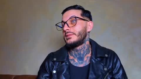 Snapshot of mentoxxl chatting on 03.17.26 Fallow my ONLYFANS for xxx daily online show from 03.17.26