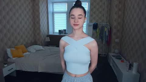 Snapshot of meoww_meows chatting on 10.30.25 Julie online show from 10.30.25