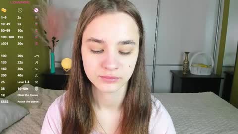 Julie online show from 03.31.26