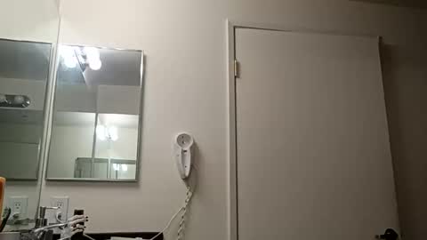 Snapshot of meowzers777 chatting on 11.20.25 meowzers777 online show from 11.20.25