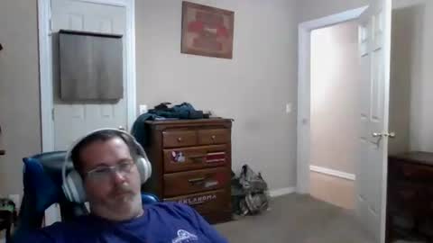 Snapshot of mercer1977 chatting on 10.27.25 mercer1977 online show from 10.27.25