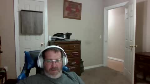 Snapshot of mercer1977 chatting on 11.17.25 mercer1977 online show from 11.17.25