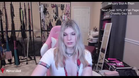 Dolly Mercers Doll online show from 01.05.25