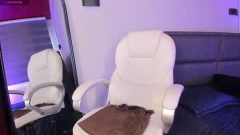 Merida  online show from 02.19.25