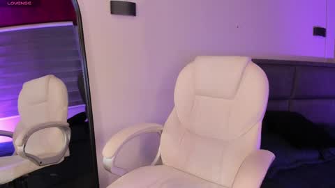 Merida  online show from 02.25.25