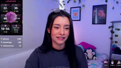 Snapshot of merilynwhithe_ chatting on 10.17.25 Merilyn online show from 10.17.25
