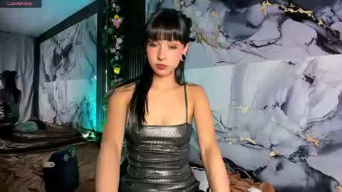 Snapshot of merlynn_ chatting on 06.17.26 Diane 3 online show from 06.17.26