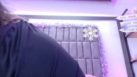 Snapshot of merystone chatting on 12.15.25 Mery Stone online show from 12.15.25