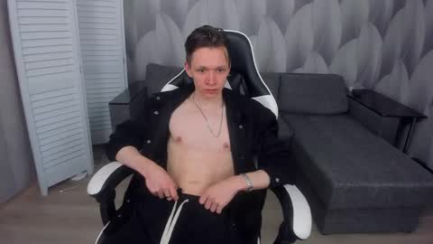 MEVERIK OUSHEN online show from 04.18.26