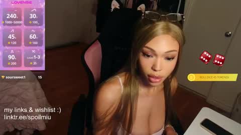 Snapshot of mew2wo chatting on 02.08.26 mew2wo online show from 02.08.26