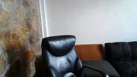 Snapshot of mexatre chatting on 10.25.25 mexatre online show from 10.25.25