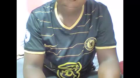 Snapshot of meybel chatting on 02.18.26 Meybel online show from 02.18.26