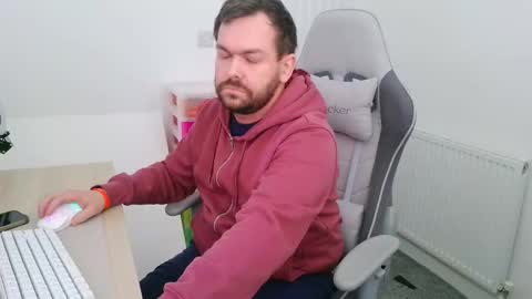 Snapshot of mg_of chatting on 11.05.25 mg-of online show from 11.05.25