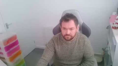 Snapshot of mg_of chatting on 12.19.25 mg-of online show from 12.19.25