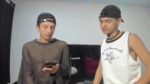 Snapshot of mhatias_ chatting on 10.02.25 MATHIAS online show from 10.02.25