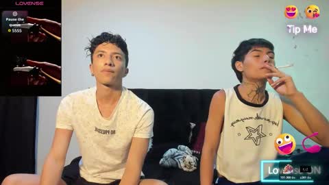 Snapshot of mhatias_ chatting on 10.27.25 MATHIAS online show from 10.27.25