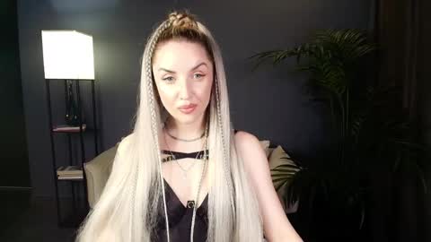 Snapshot of mi1a_ chatting on 04.26.26 mi1a_ online show from 04.26.26