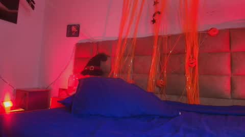 Emi online show from 10.27.25