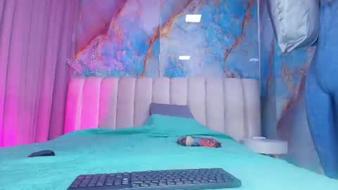 Snapshot of mia_0_ chatting on 07.02.26 Emi online show from 07.02.26