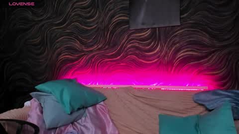 Snapshot of mia__caprice chatting on 03.12.25 Mia GMT7 Mon Tue Wen Thur 1000am-0300pm Sat 0300am-0900am online show from 03.12.25