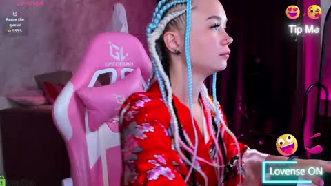 Snapshot of mia__caprice chatting on 10.30.25 Mia GMT7 Mon Tue Wen Thur 1000am-0300pm Sat 0300am-0900am online show from 10.30.25