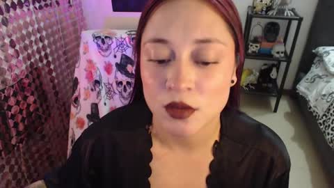 mia online show from 09.13.25