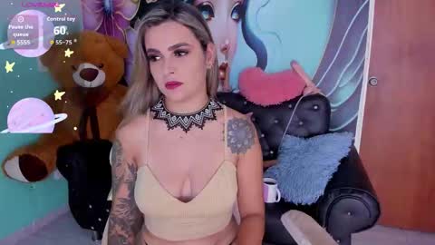 Mia online show from 02.22.26