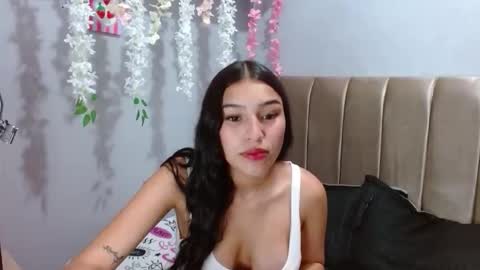 Snapshot of mia_brown69 chatting on 05.22.26 mia_brown69 online show from 05.22.26