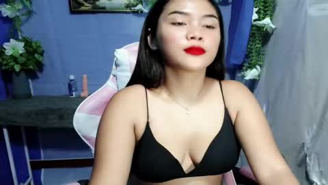 Mia online show from 01.06.26