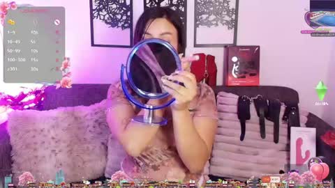 Snapshot of mia_collins_21 chatting on 05.22.26 Mia online show from 05.22.26