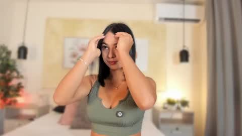 Mia crawford online show from 08.01.26