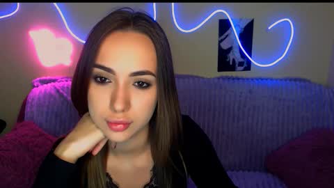 Snapshot of mia_cutie77 chatting on 09.30.25 mia_cutie77 online show from 09.30.25