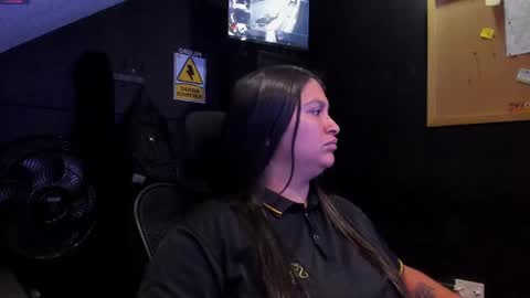 Mia daniela  online show from 09.25.25