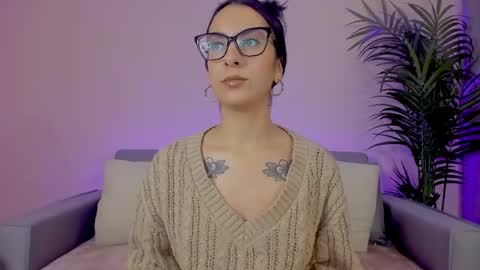 Sarah Luna online show from 05.04.26