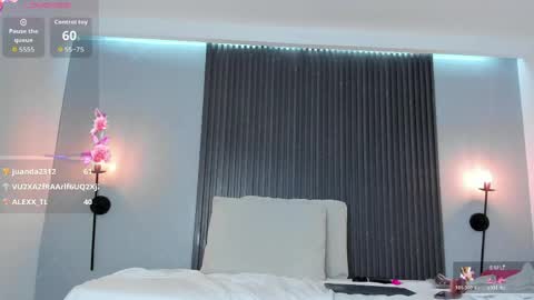 Mia Dollce online show from 04.25.26