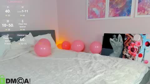 Mia online show from 12.03.25