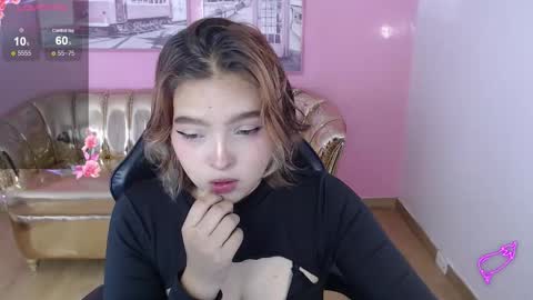 Mia online show from 11.06.25