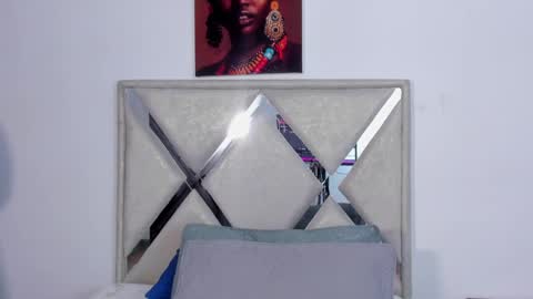 mia fox online show from 10.30.25