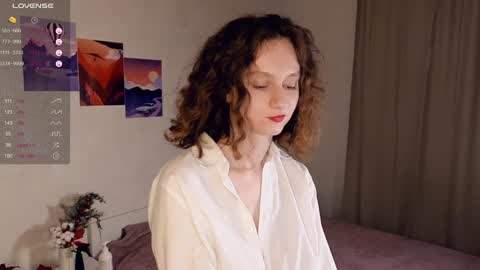 Snapshot of mia_frizz chatting on 02.02.25 Mia online show from 02.02.25