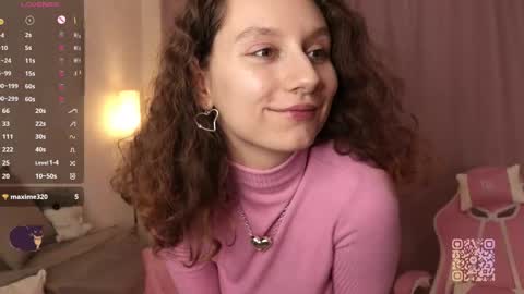 Snapshot of mia_frizz chatting on 02.14.26 Mia online show from 02.14.26